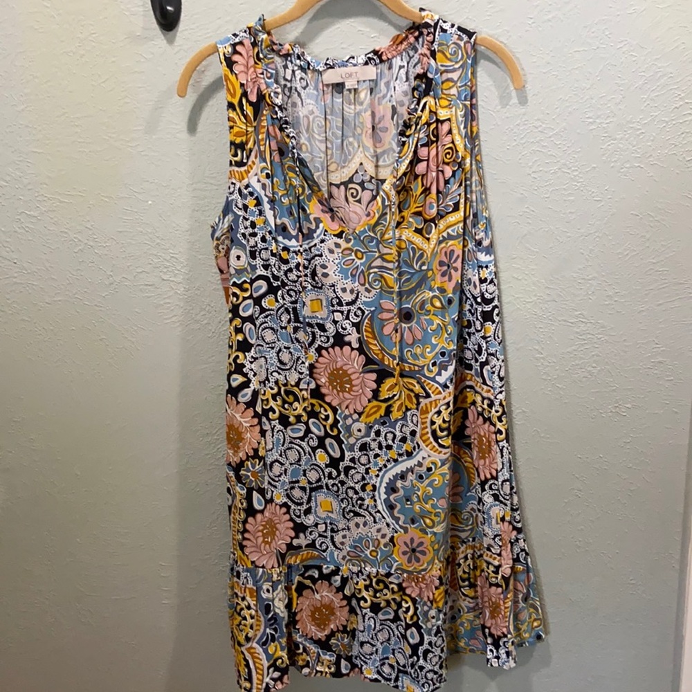 LOFT flirty pattern dress